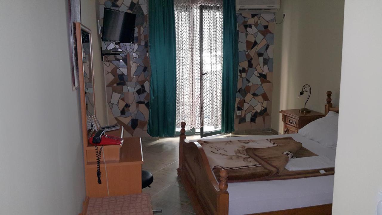 Apartmani Aida Ulcinj Exterior photo