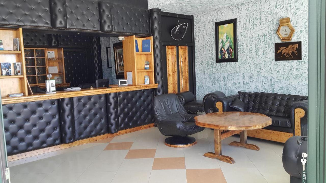 Apartmani Aida Ulcinj Exterior photo